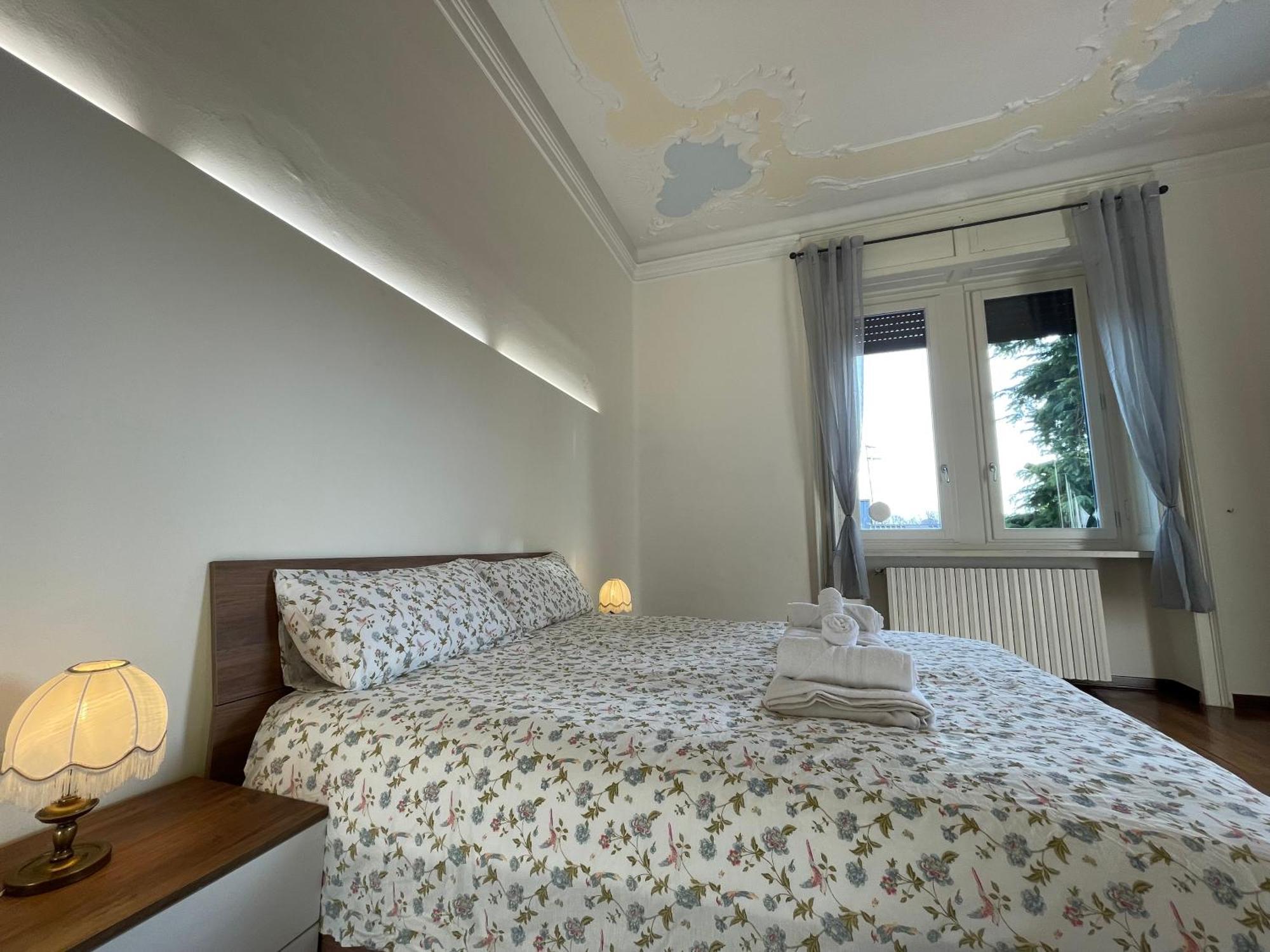 Bg Central Royal Suite Con Parcheggio - Vista Citta Alta Bergame Extérieur photo