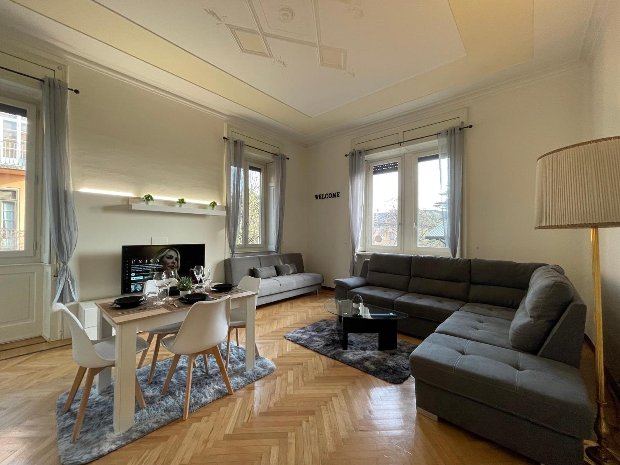 Bg Central Royal Suite Con Parcheggio - Vista Citta Alta Bergame Extérieur photo